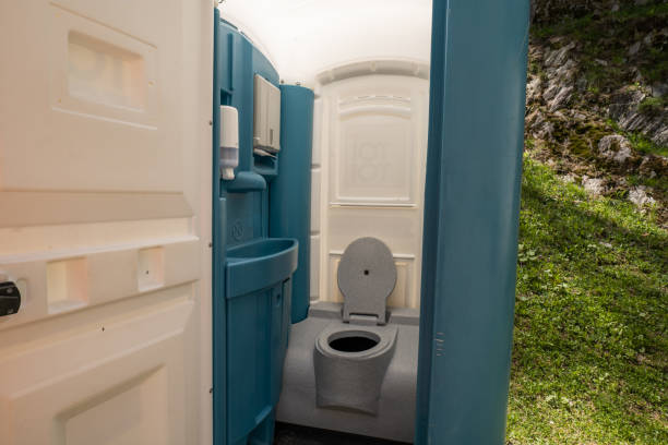 Portable Toilet Options We Offer in Gloucester City, NJ